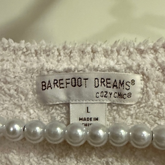 GUC Barefoot Dreams Cozy Chic Knit White Sweater with Black Trim Size Large - Picture 5 of 5